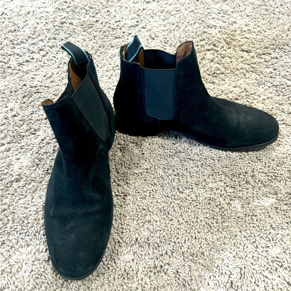 Shoe the bear brand suede boots.